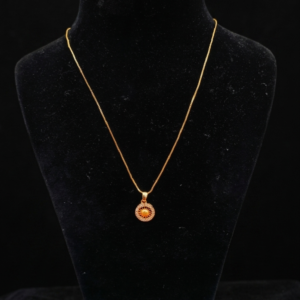 chaina with pendant